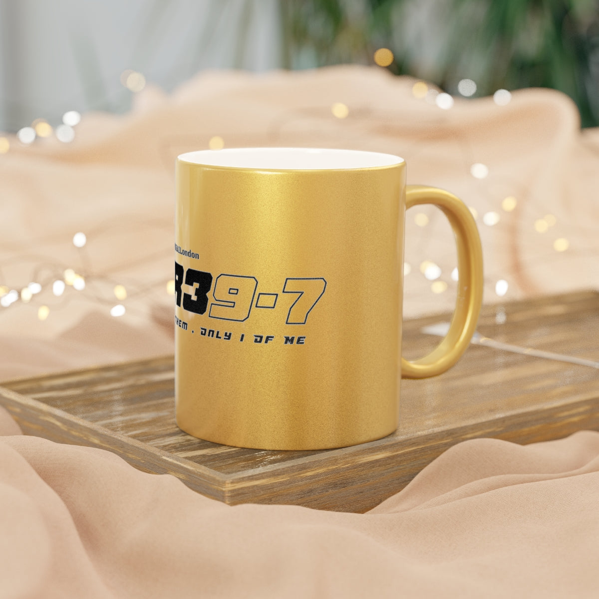 MR39-7 #I7.MI6A1LONDON METALLIC MUG (SILVER\GOLD)
