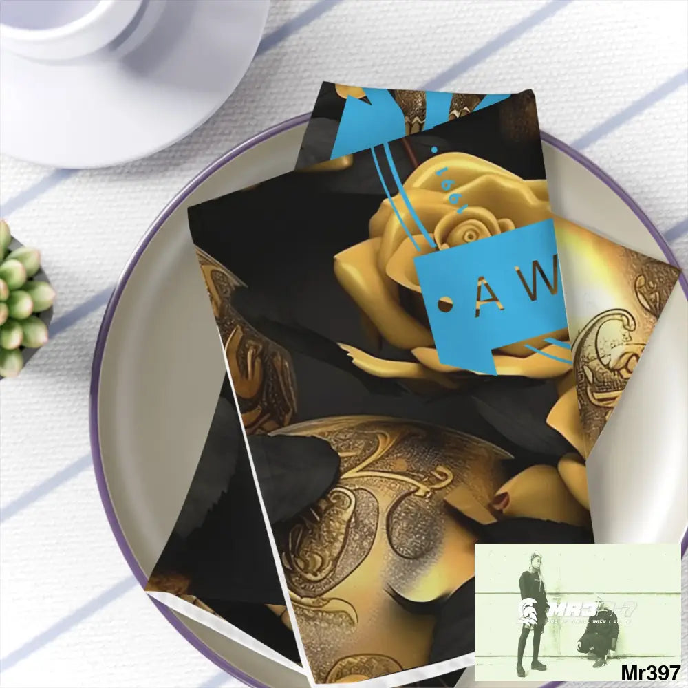 A Who Dares Wins Gothic Skulls & Roses Napkins 4-piece set / White / 19’’ × 19’’ Accessories