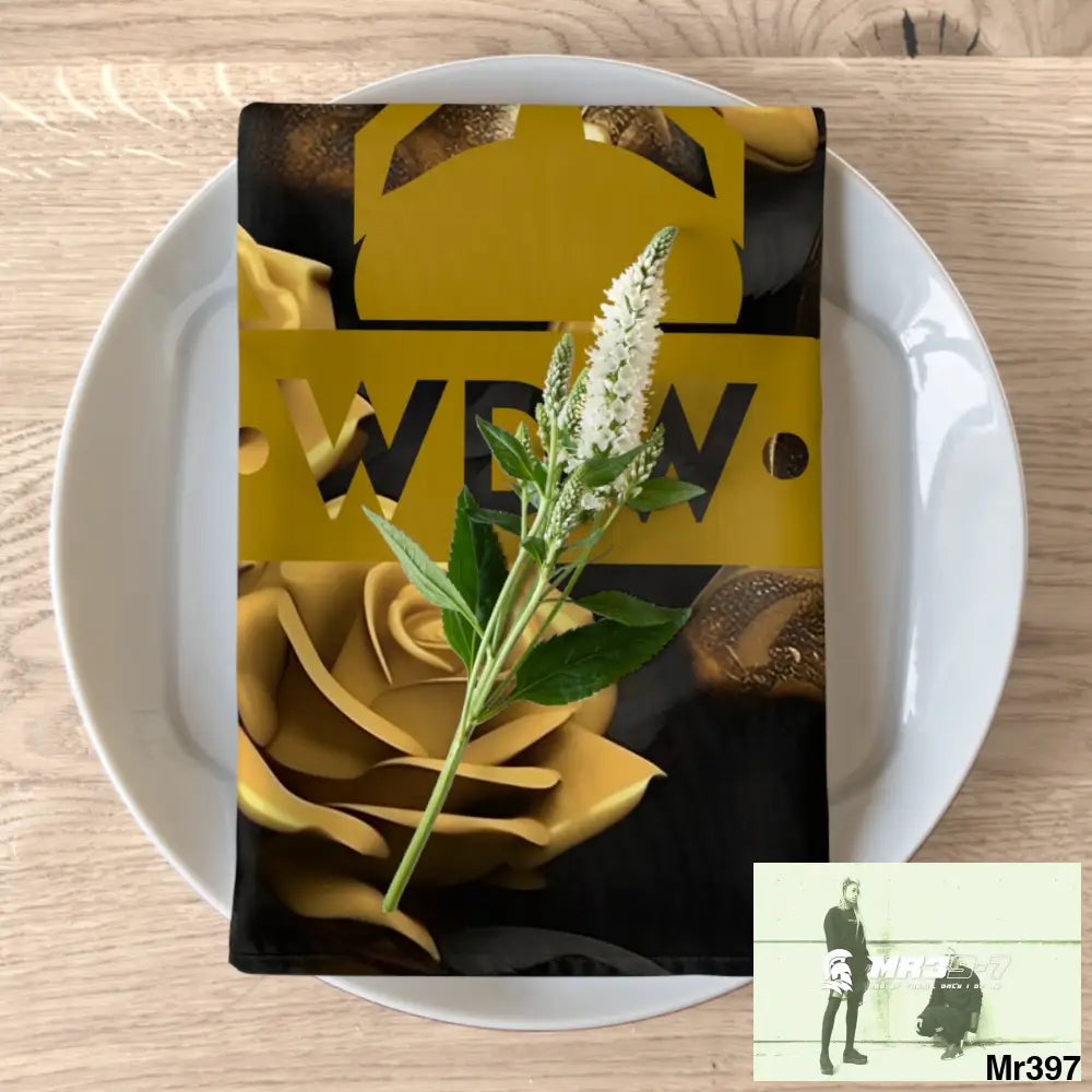 A Who Dares Wins ID RSF Gothic Skulls & Roses Napkins 4-piece set / White / 19’’ × 19’’ Accessories