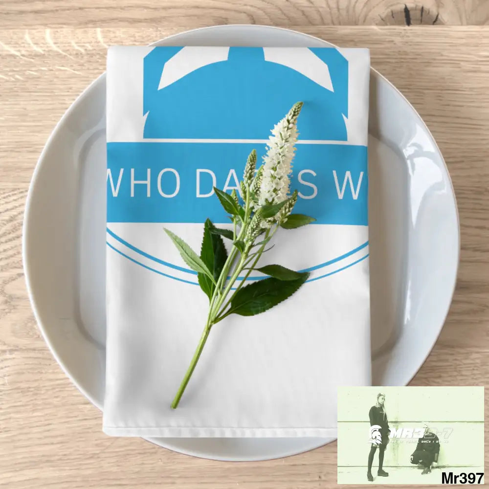 A Who Dares Wins Napkins 4-piece set / White / 19’’ × 19’’ Accessories