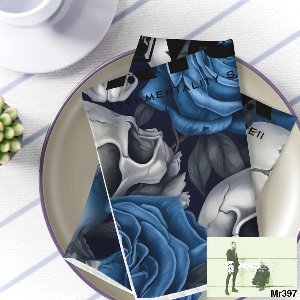 A1-Sparta Gothic Skulls & Roses Napkins 4-piece set / White / 19’’ × 19’’ Accessories