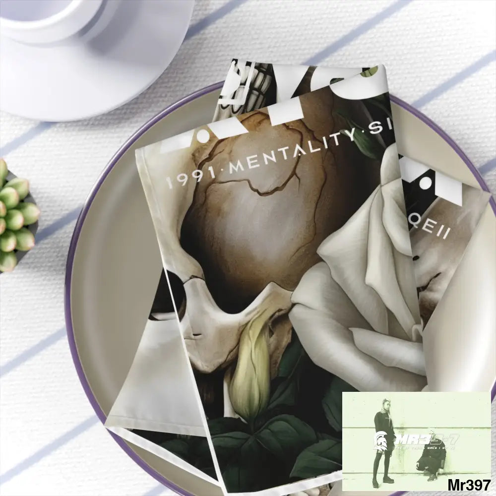 A1-Sparta Gothic Skulls & Roses Napkins 4-piece set / White / 19’’ × 19’’ Accessories