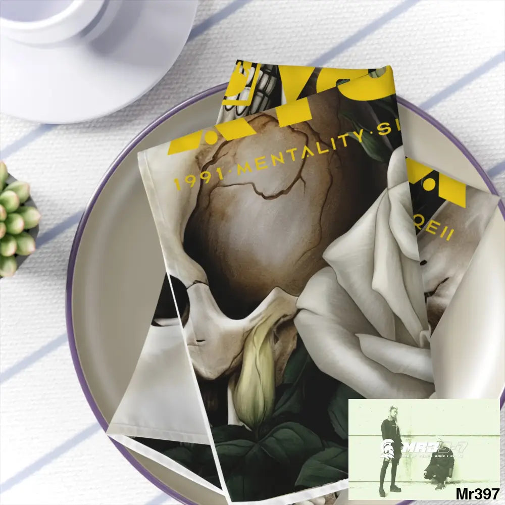 A1- Sparta Gothic Skulls & Roses Napkins 4-piece set / White / 19’’ × 19’’ Accessories