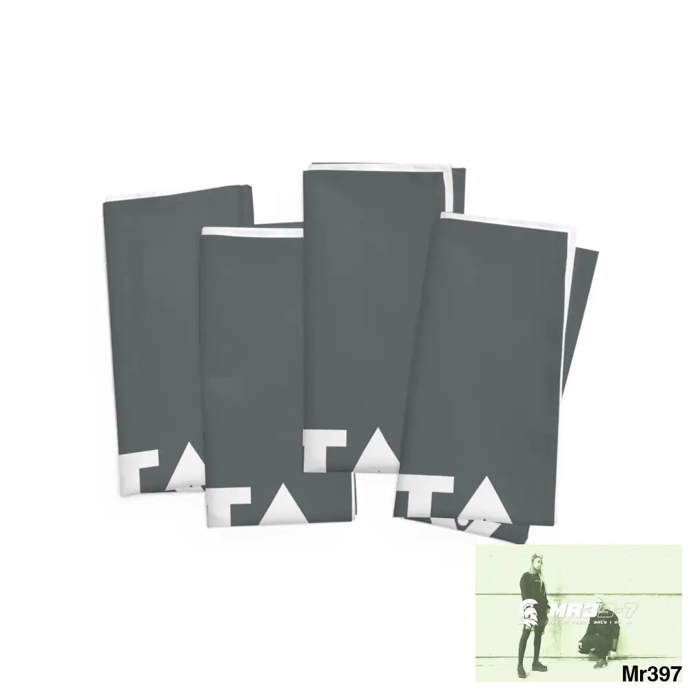 A1-Sparta Gothic Skulls & Roses Napkins 4-piece set / White / 19’’ × 19’’ Accessories