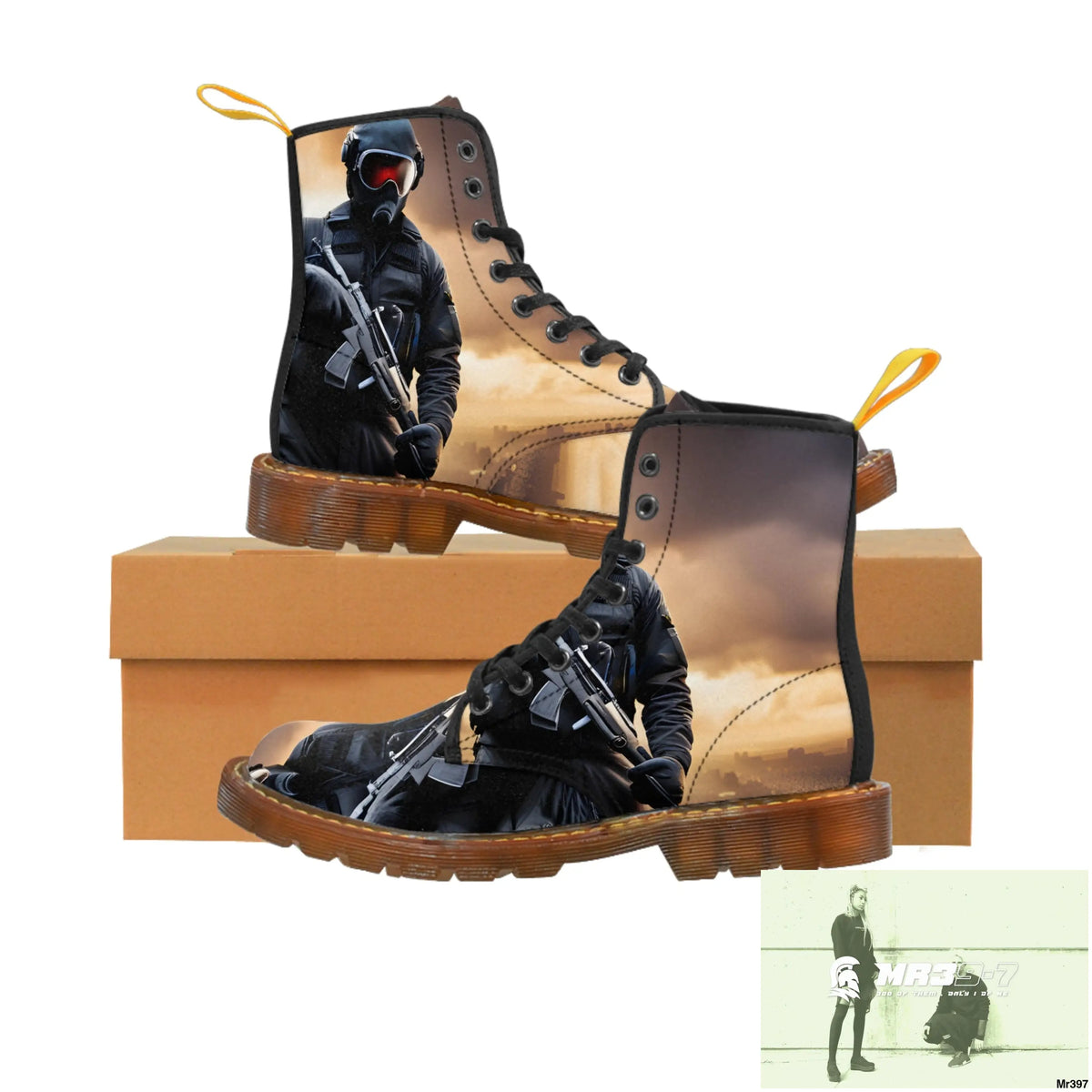 AI Generation of original photo Dahab 2014 Mens Canvas Boots US 7 / Brown sole Shoes