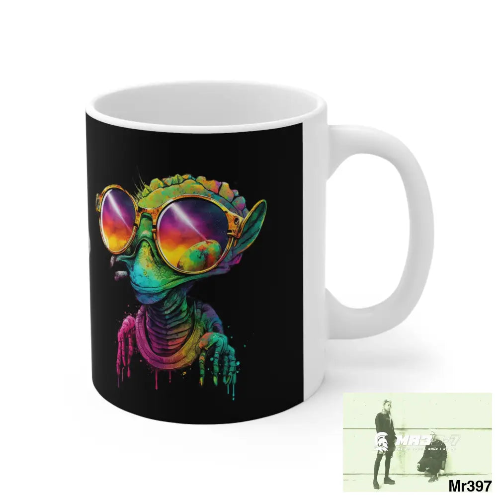 Alien in cool sunglasses Ceramic Mug 11oz 11oz Mug