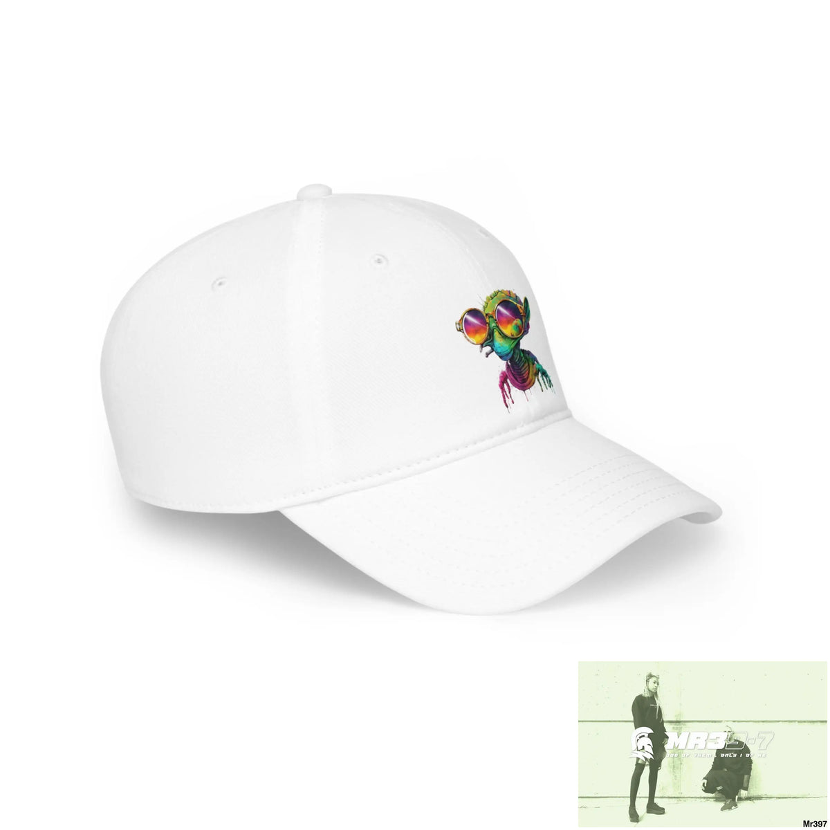 Alien in cool sunglasses Low Profile Baseball Hats