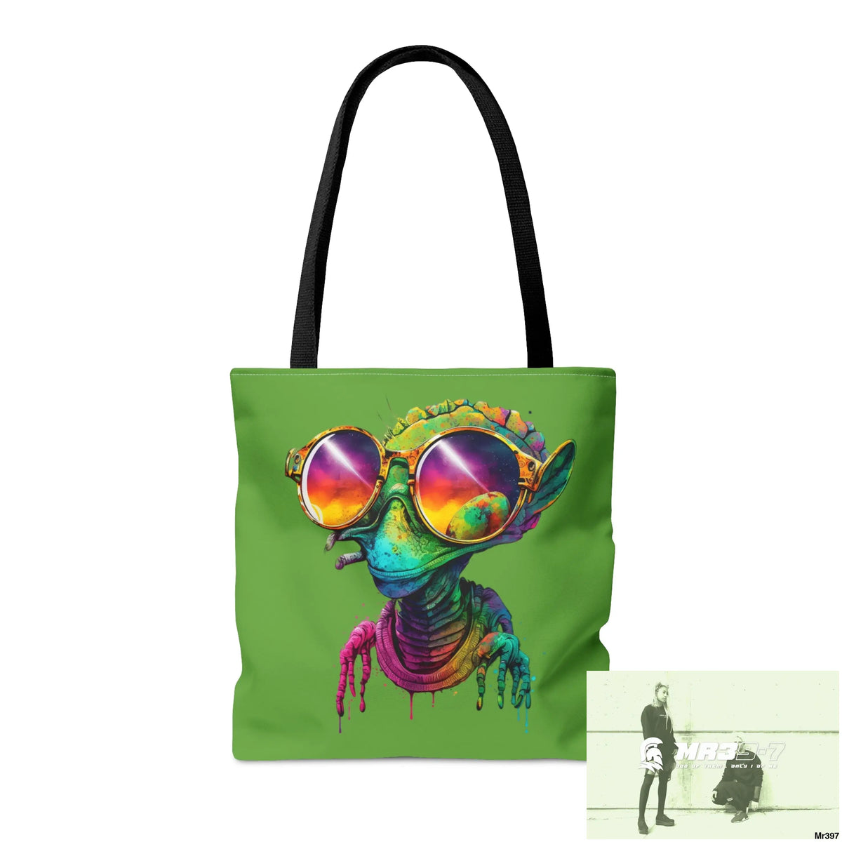 Green frog & Cool alien in shades Tote Bag (AOP) Bags