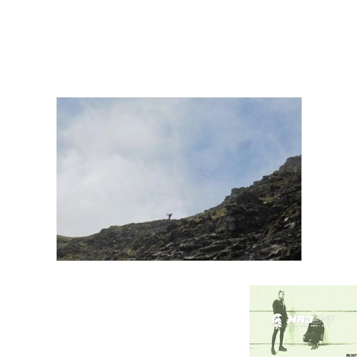 Mount Snowdon In Blind the Accent 2nd SAS link May 20X Fine Art Posters 18″ x 12″ (Horizontal) / Matte Poster