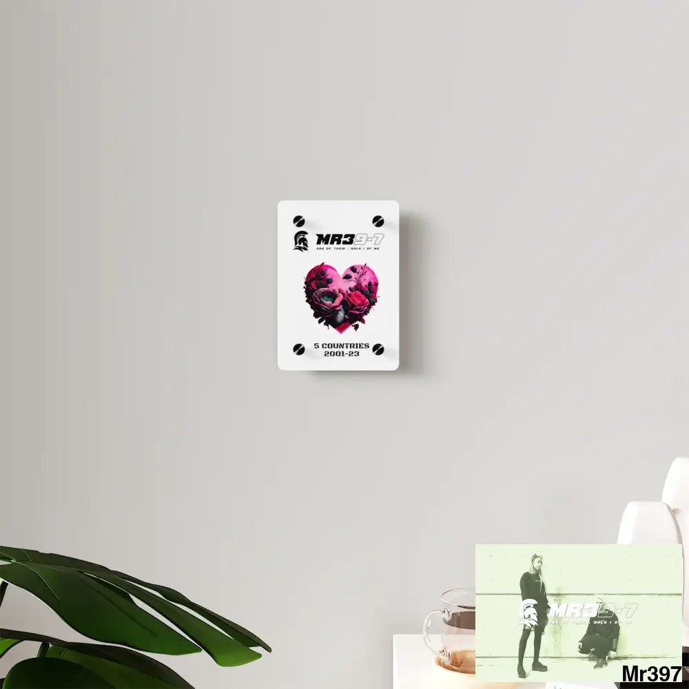 MR39-7 5 Countries 2001-23 Heart made of pink roses with black accents Acrylic Wall Art Panels Home Decor