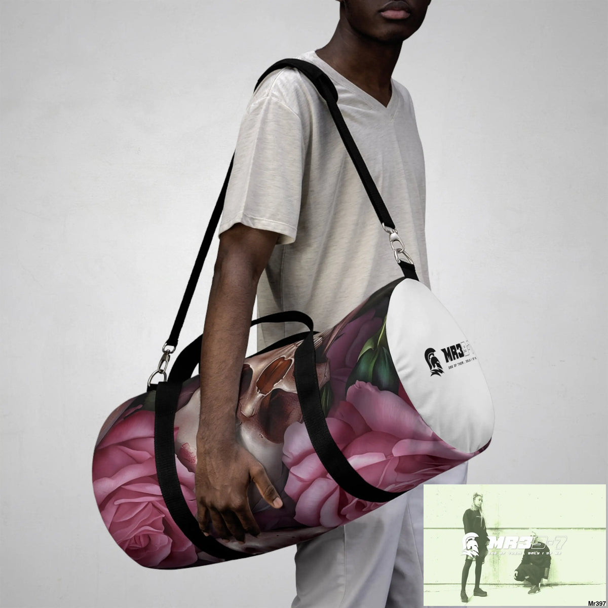MR39-7 Gothic Skulls & Roses Duffel Bag Bags