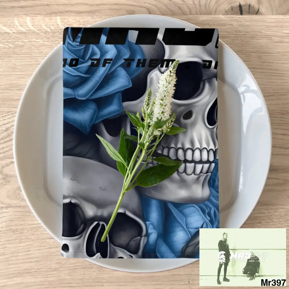 MR39-7 Gothic Skulls & Roses Napkins 4-piece set / White / 19’’ × 19’’ Accessories