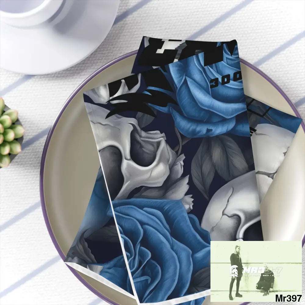 MR39-7 Gothic Skulls & Roses Napkins 4-piece set / White / 19’’ × 19’’ Accessories