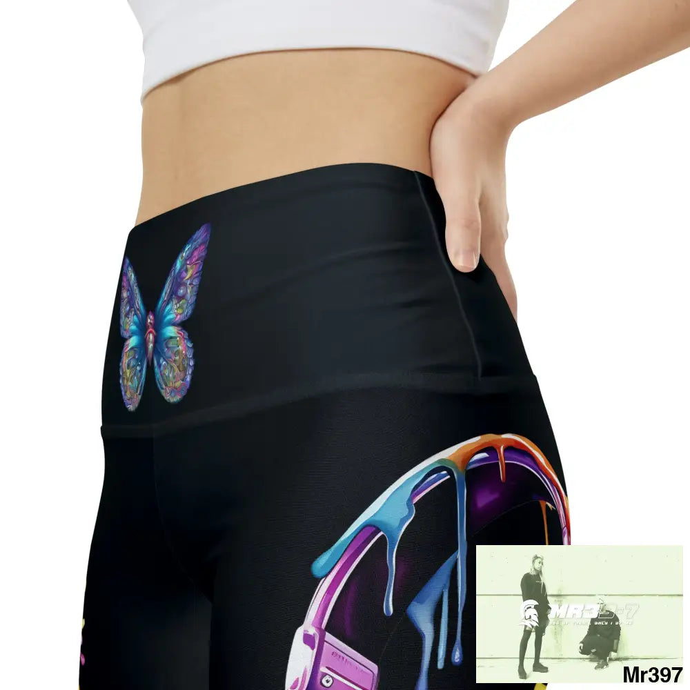 A Butterflies Melting headphones Women’s Workout Shorts (AOP) All Over Prints
