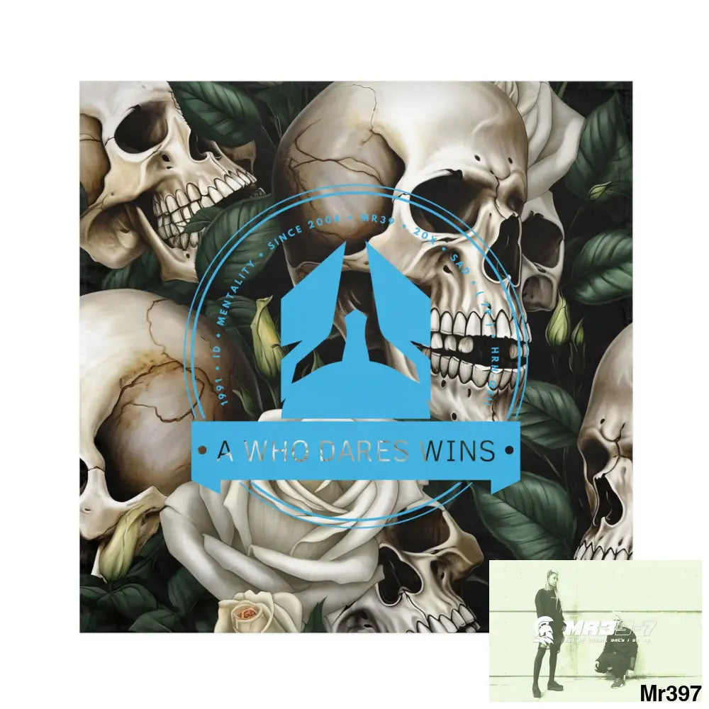 A Who Dares Wins Gothic Skulls & Roses Napkins 4-piece set / White / 19’’ × 19’’ Accessories