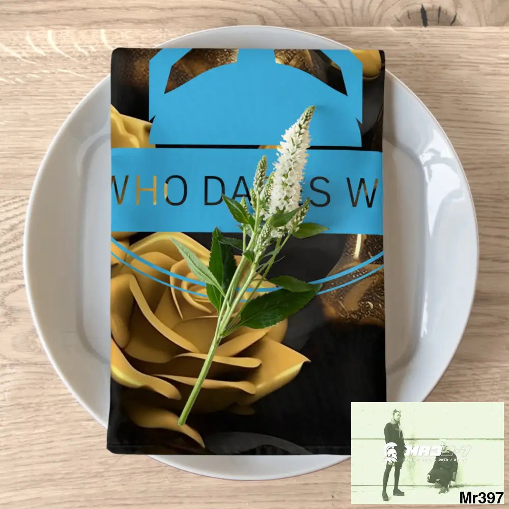 A Who Dares Wins Gothic Skulls & Roses Napkins 4-piece set / White / 19’’ × 19’’ Accessories