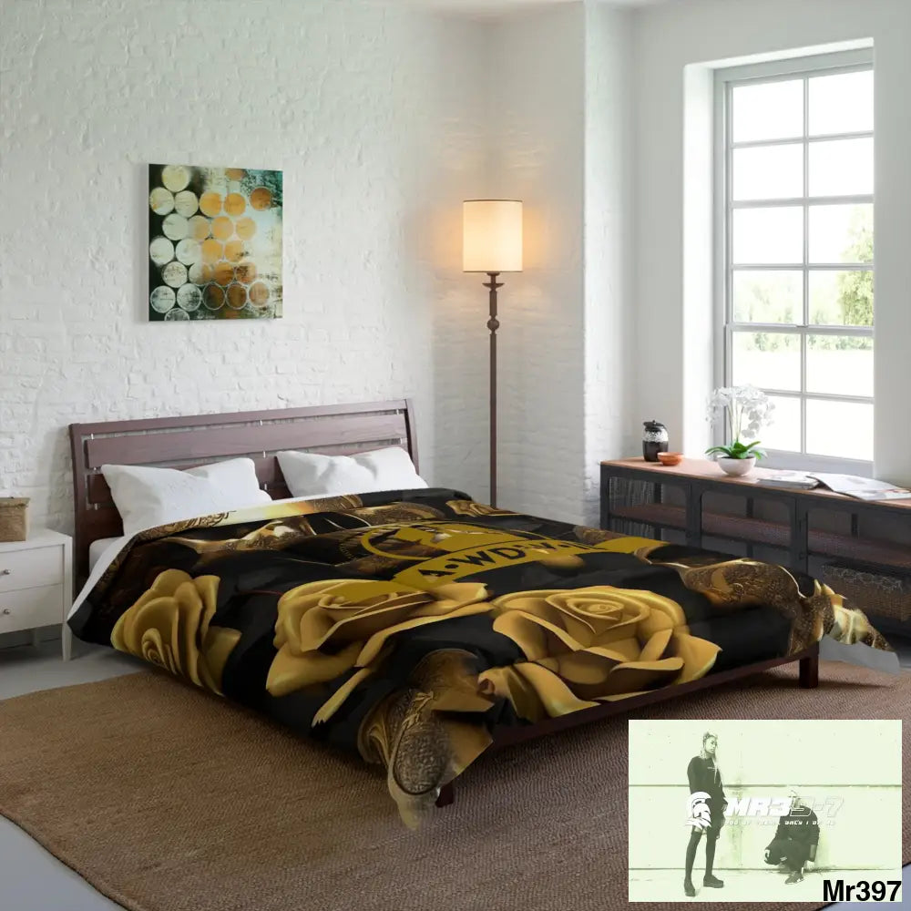 A Who dares Wins ID RSF Gold Skulls & Roses Comforter Home Decor