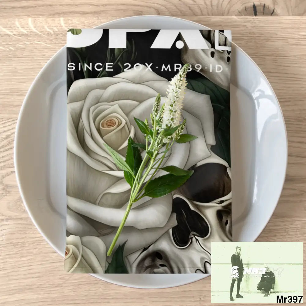 A1-Sparta Gothic Skulls & Roses Napkins 4-piece set / White / 19’’ × 19’’ Accessories