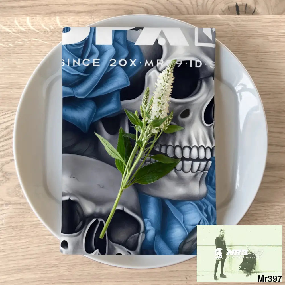 A1-Sparta Gothic Skulls & Roses Napkins 4-piece set / White / 19’’ × 19’’ Accessories