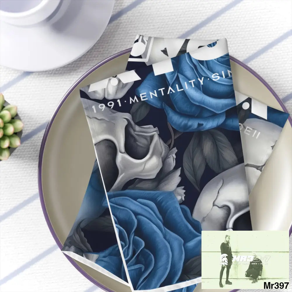 A1-Sparta Gothic Skulls & Roses Napkins 4-piece set / White / 19’’ × 19’’ Accessories