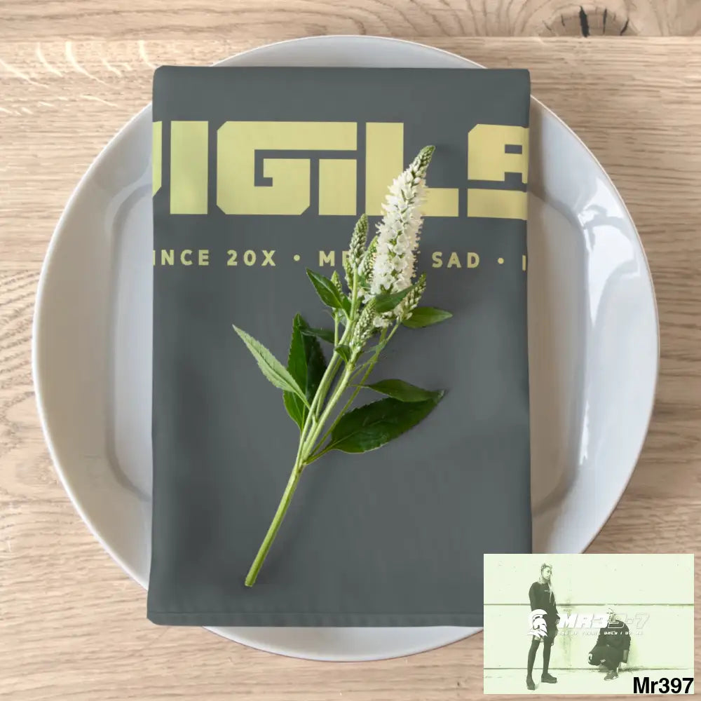 A1-Vigilante Napkins 4-piece set / White / 19’’ × 19’’ Accessories