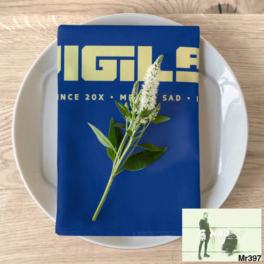 A1-Vigilante Napkins 4-piece set / White / 19’’ × 19’’ Accessories