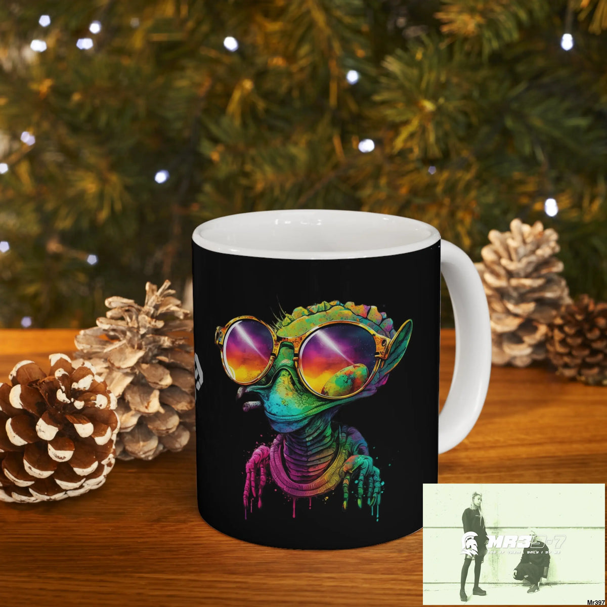 Alien in cool sunglasses Ceramic Mug 11oz 11oz Mug