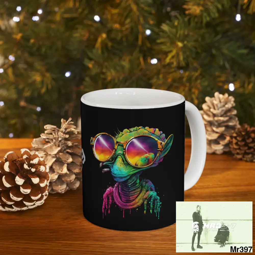 Alien in cool sunglasses Ceramic Mug 11oz 11oz Mug