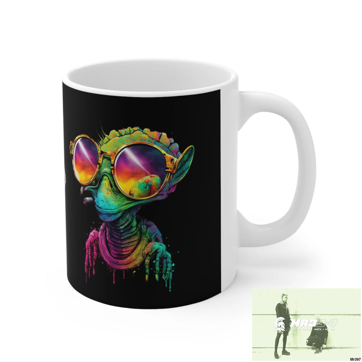 Alien in cool sunglasses Ceramic Mug 11oz 11oz Mug