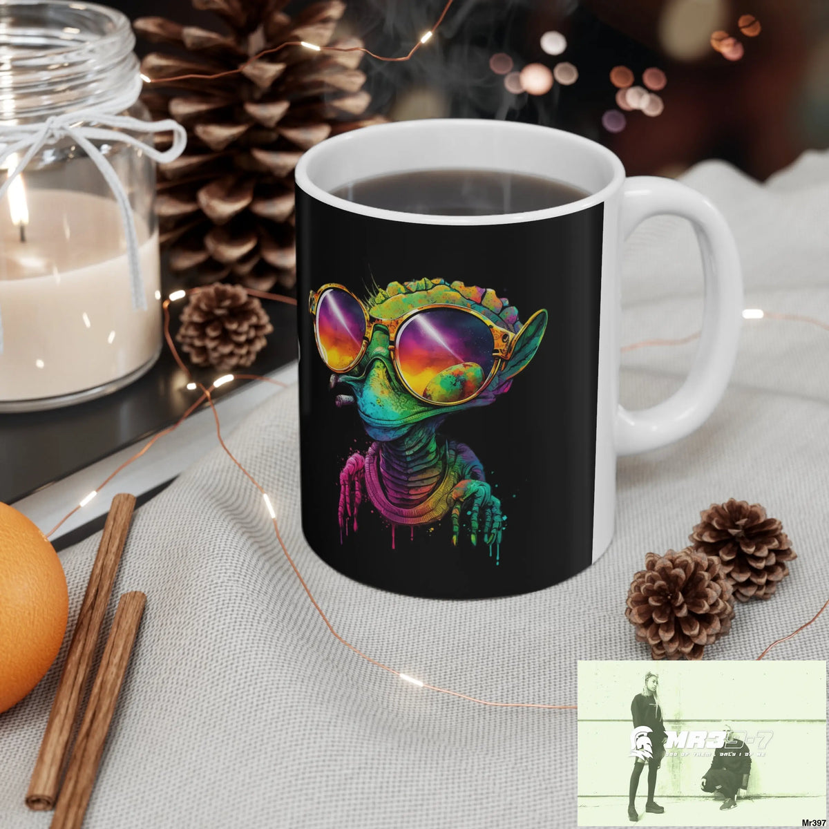 Alien in cool sunglasses Ceramic Mug 11oz 11oz Mug