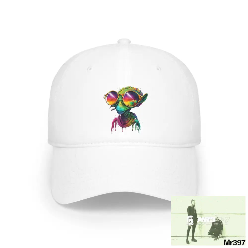Alien in cool sunglasses Low Profile Baseball White / One size Hats
