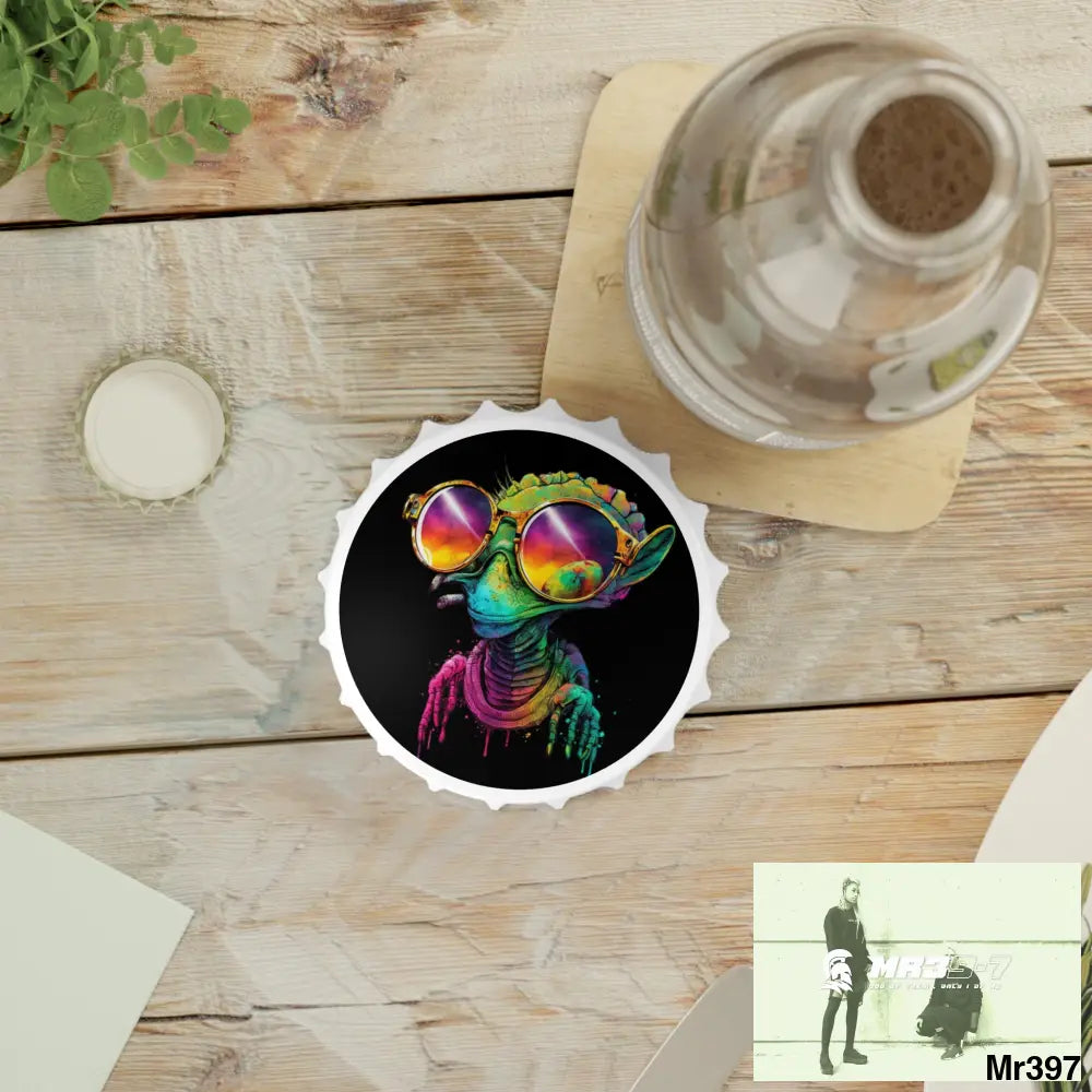 Cool Alien in sunglasses Magnetic Bottle Opener. One size / White Accessories