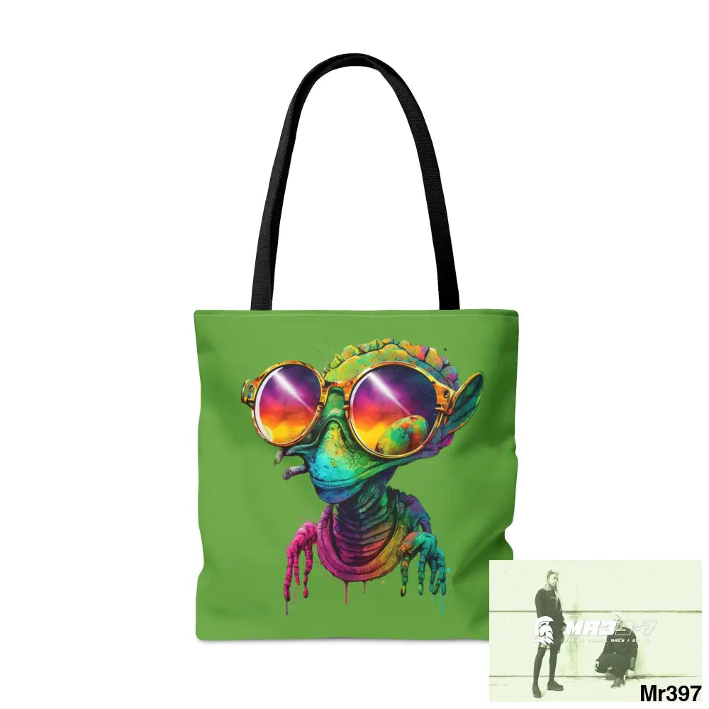 Green frog & Cool alien in shades Tote Bag (AOP) Bags