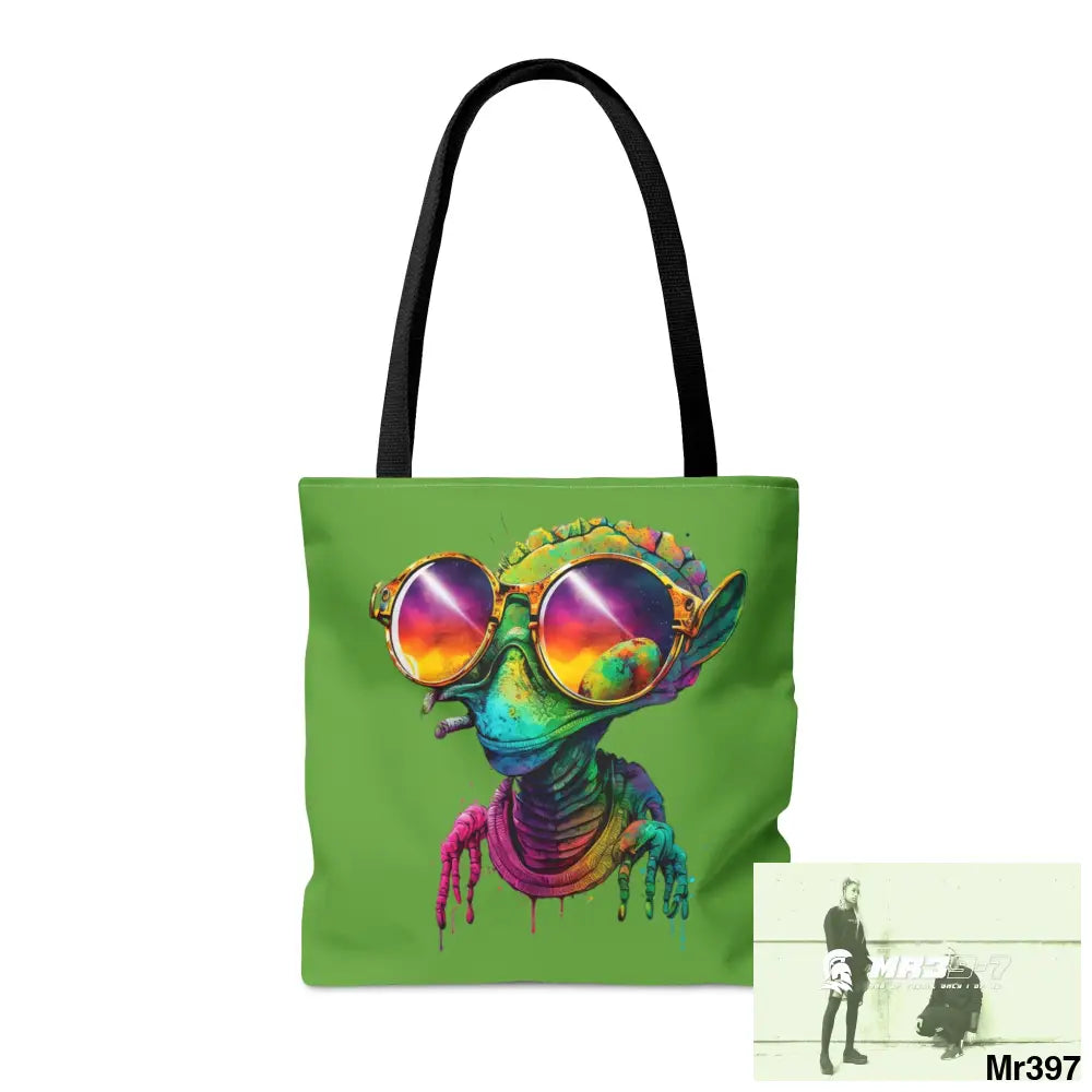 Green frog & Cool alien in shades Tote Bag (AOP) Bags