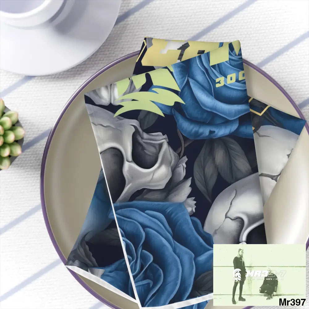 MR39-7 Gothic Skulls & Roses Napkins 4-piece set / White / 19’’ × 19’’ Accessories